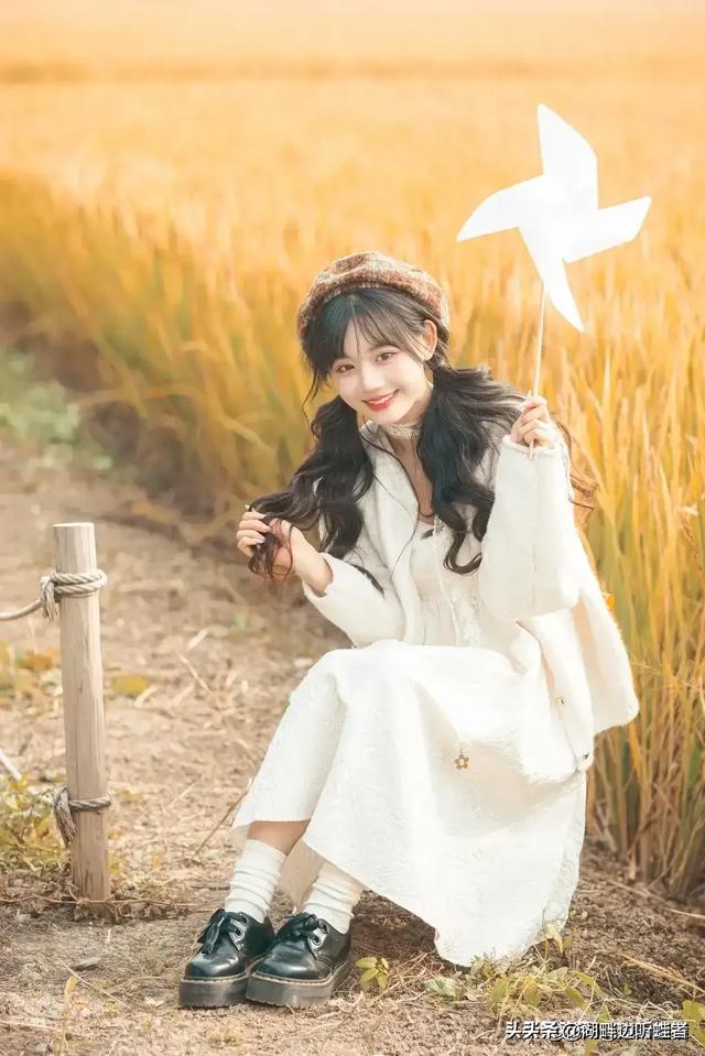 浙江金华一校花太漂亮了，五官精致， 鞋码36.1	，美得让人移不开眼