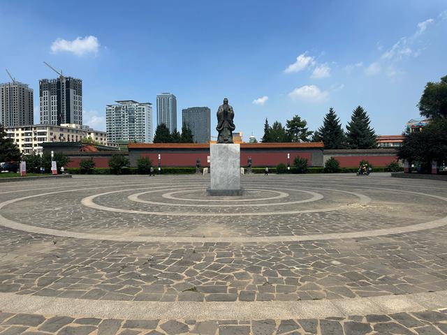 图说江城——吉林市的三十个广场