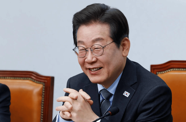 李在明瞬间变脸：拒绝中方九三纪念日后，主动邀请中方参加峰会
