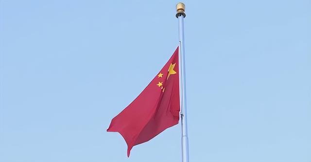 天安门旗台上为什么要安装空调？凉风根本吹不到士兵，看完才明白