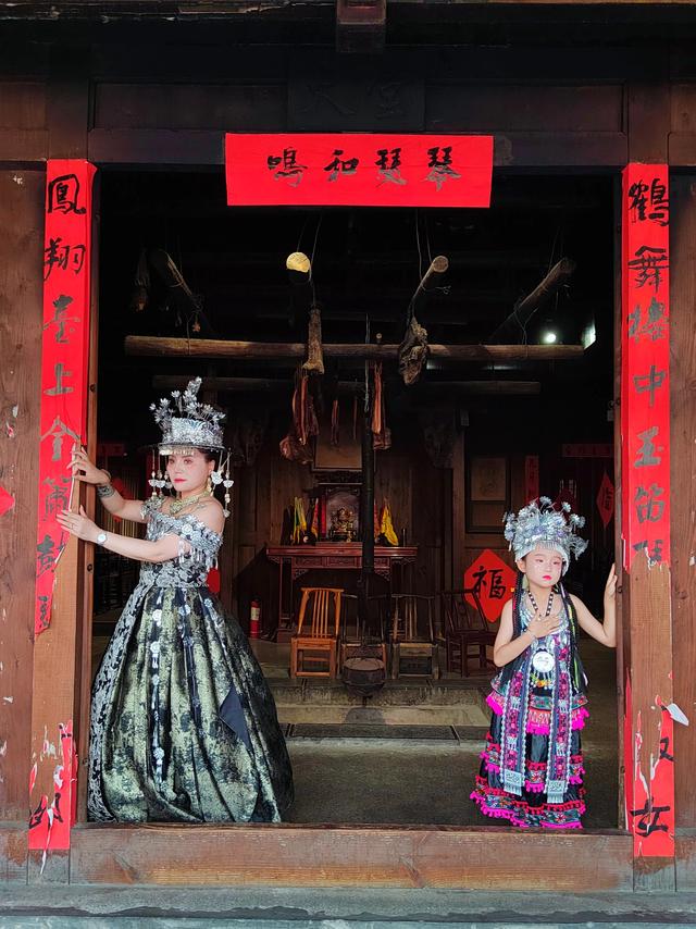 网红打卡地～～恩施女儿城