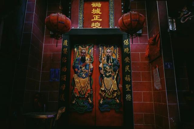 神仙不输泉州，这座闽东小城也有封神的秋天