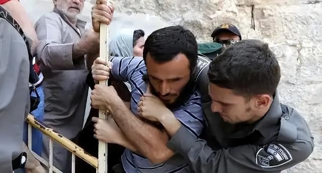 62岁硬汉熬18年酷刑再被捕！以军趁乱扩7据点，以军反恐是幌子？