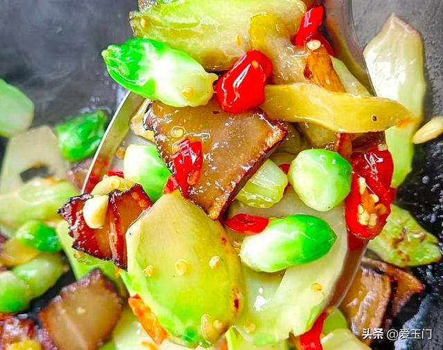 冬天，这菜使劲吃！一润肠、二提神醒脑、三强免疫，不懂吃可惜了