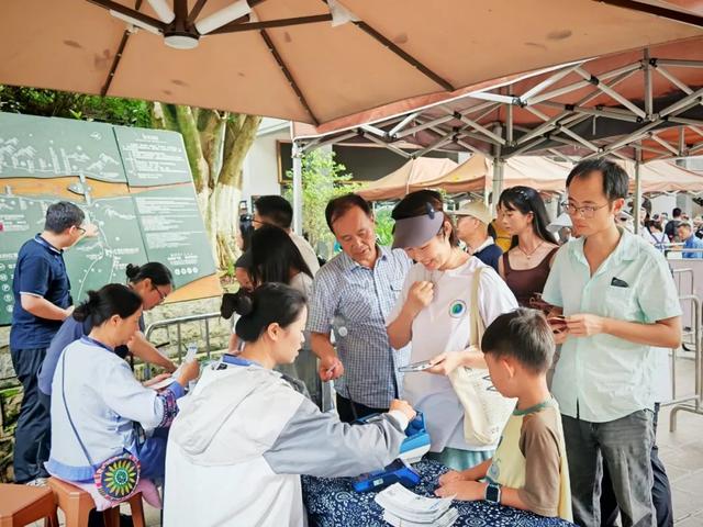超4万人次打卡！兴义马岭河峡谷景区迎旅游高峰