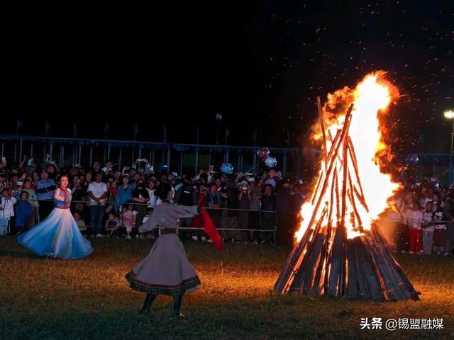 篝火晚会“燃”情相约！开启草原狂欢之夜！