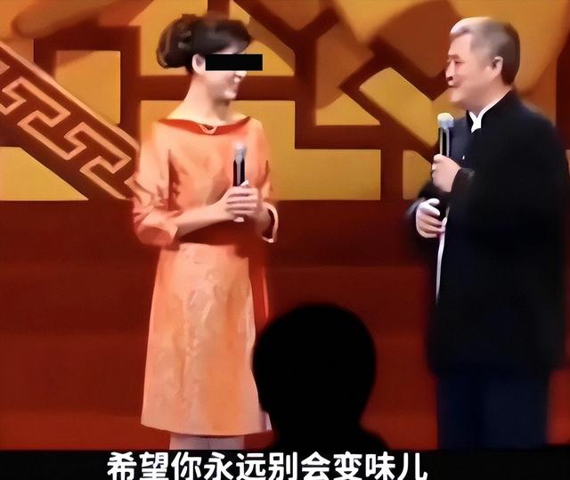 闫学晶事件加剧！多家官媒痛斥后，又一坏消息传来，这下麻烦大了