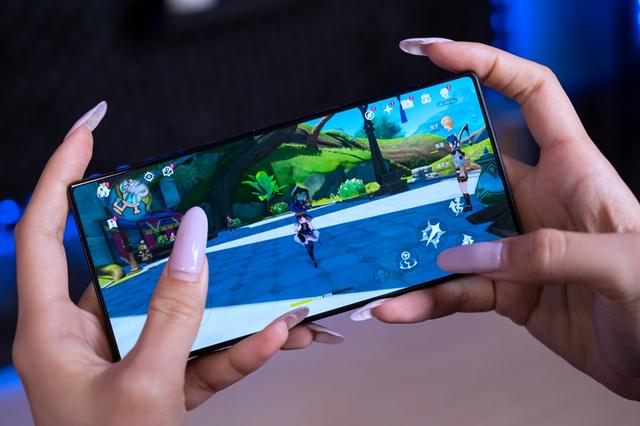 红魔11 Pro+上手体验，“风冷+水冷”的游戏手机，强的离谱？