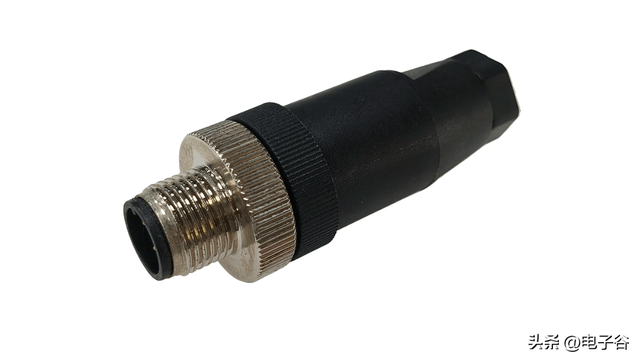 M12 连接器类型划分与技术解析
