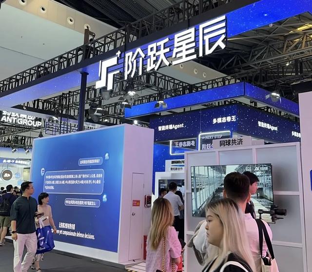 对话13家熬过上半场的AI公司