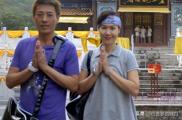 夫妻俩为了不变老，坚持31年不吃肉不生子，如今59岁近照不敢认