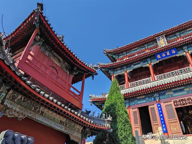 看着保定高高的大慈阁，怕爬山的我最后一咬牙也就登上来了