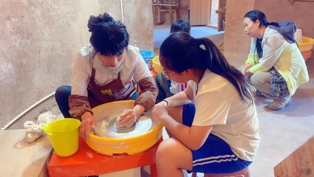 暑期旅游持续升温,敦煌阳关研学游、亲子游“热”力全开