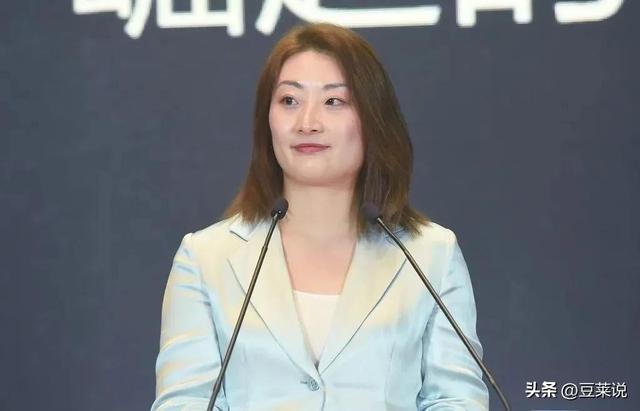 宗馥莉事件最新进展！直接将弟弟们从公司除名！态度强硬不惯着！