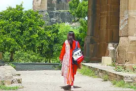 我在巴基斯坦穿巴袍图片