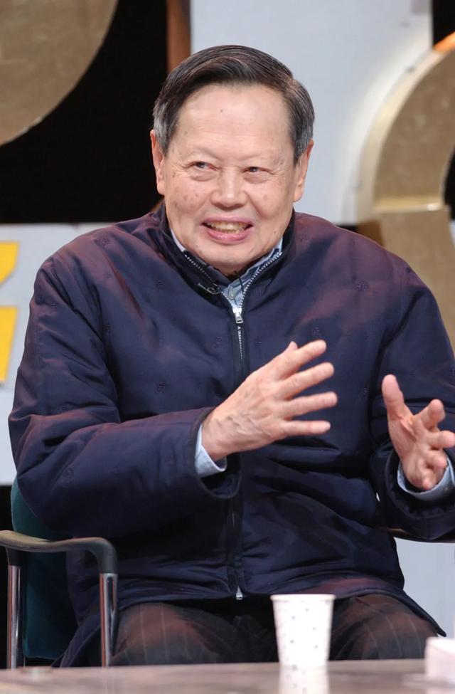 杨振宁逝世，享年103岁，35岁时获诺贝尔物理学奖