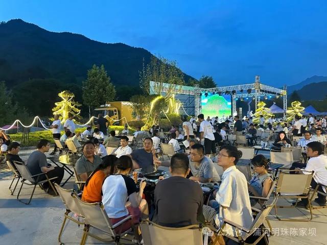 2025汉中秦岭熊猫音乐嗨唱季 | 佛坪稻田音乐季即将开演！内附旅游攻略，快码住→