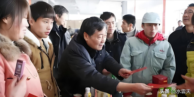 娃哈哈15年老员工说实话：宗馥莉走了，收入降了，我们盼国资接手