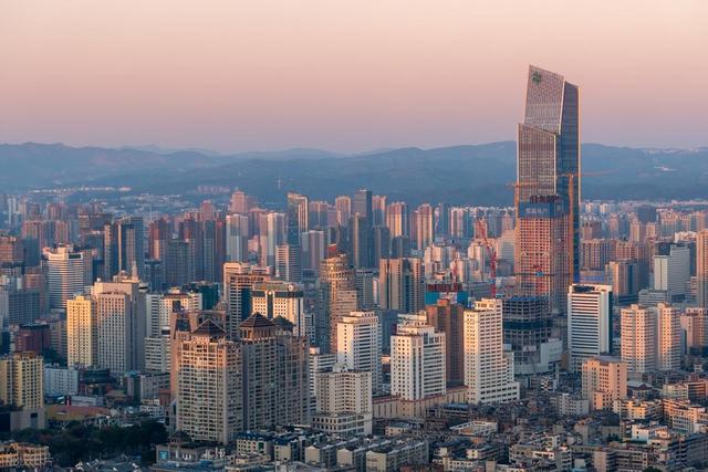 西南地区“第三大城市”，仅次于重庆与成都，现在已是“新一线”