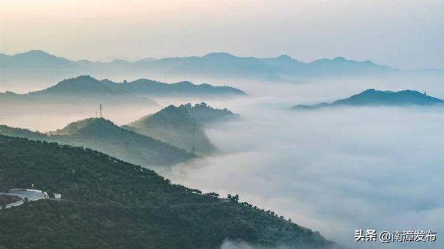 南漳：云雾缭绕 橘乡宛如仙境