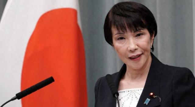 中日2200个航班被叫停，高市早苗踢到铁板了，没想到中国还留了一手