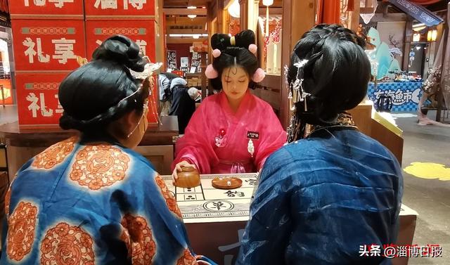 山海雪市造场景 古风互动强体验 淄博海岱好市引热潮