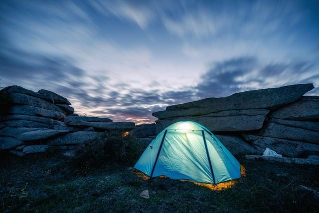 冬季户外徒步登山：莫让美景成“险境”