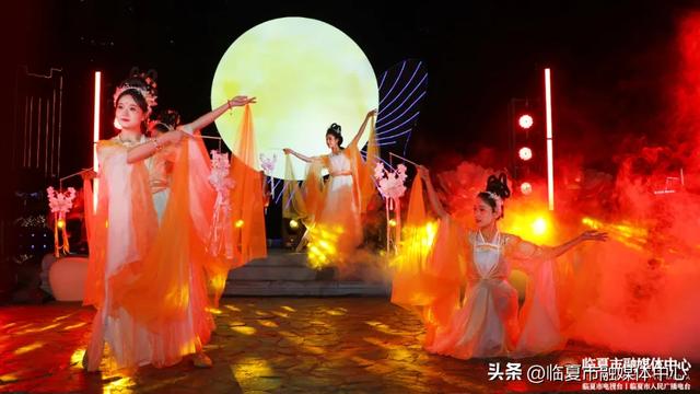视频多图重温临夏市中秋音乐诗会,蝴蝶桥畔的双月,照亮了多少人的乡愁,绝美~