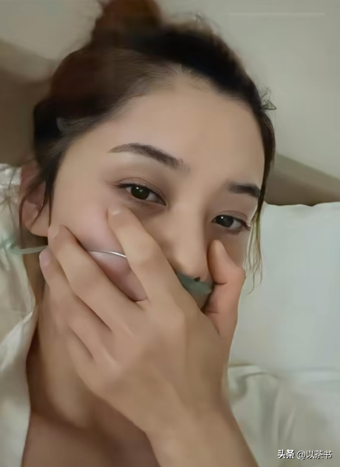 梁靖崑儿子太争气！子承父业获男单冠军奖状拿到手软，他亲自颁奖