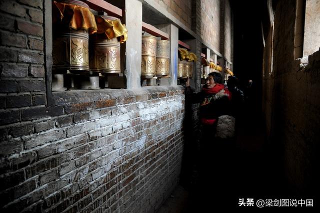 2025年青海同仁热贡文化唐蕃古道行兰州站农文旅商推介活动启幕。