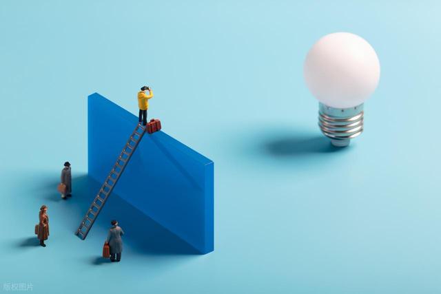 开庭两分钟，审判长早已暗示输赢，可惜你根本没听懂了