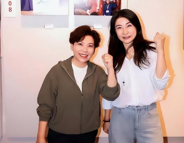 涉贪腐被带走、败掉20亿	、移民换国籍：邓亚萍身上的谣言真离谱