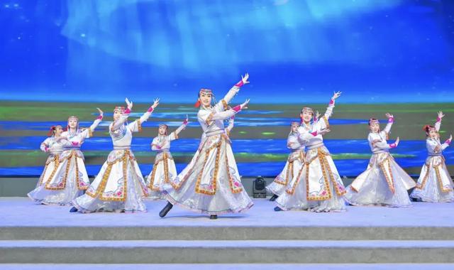 阿尔山冬日浪漫，不止冰雪！十大玩法+五条线路，解锁阿尔山童话季