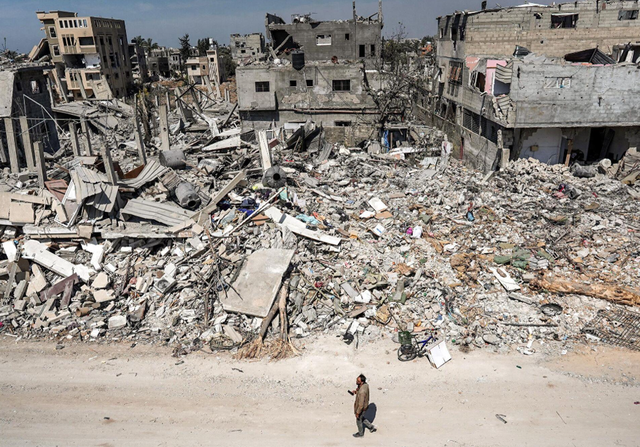 加沙战火重燃！以色列撕毁协议	，多次空袭火光冲天，哈马斯喊冤