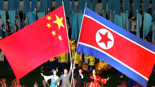 朝外相飞抵中国，有2件事要办！金正恩在阅兵前打出关键牌