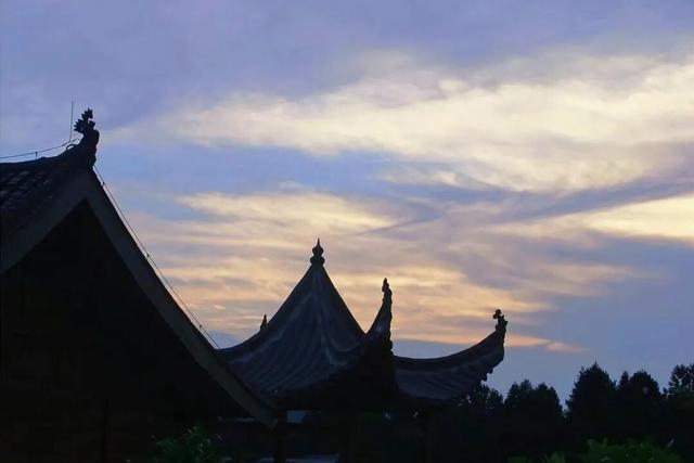 把生活调成喜欢的频道，在大觉山总能找到你的方式！