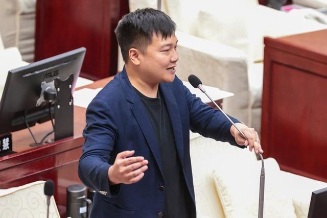 蓝营青年：乐见蒋万安为白营辅选