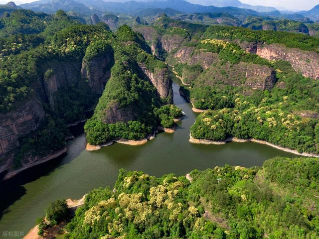 被严重低估的宝藏小县城，高铁直达！人少景美超安逸，周末就出发