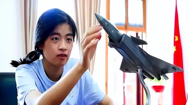 刷屏全网的姑娘，收到军校录取通知书！