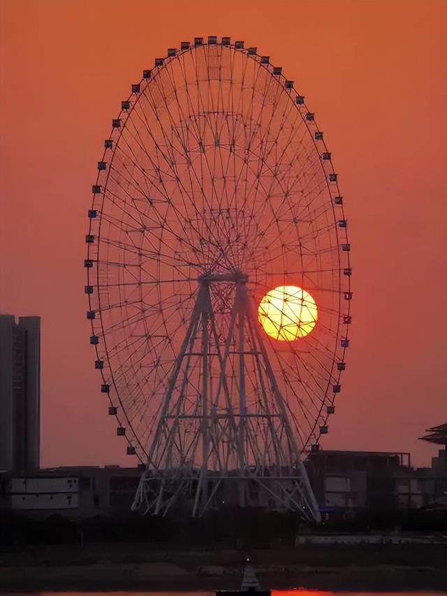 亚洲第一大的摩天轮在哪里？153米直径+160米高，夜景绝美免费！