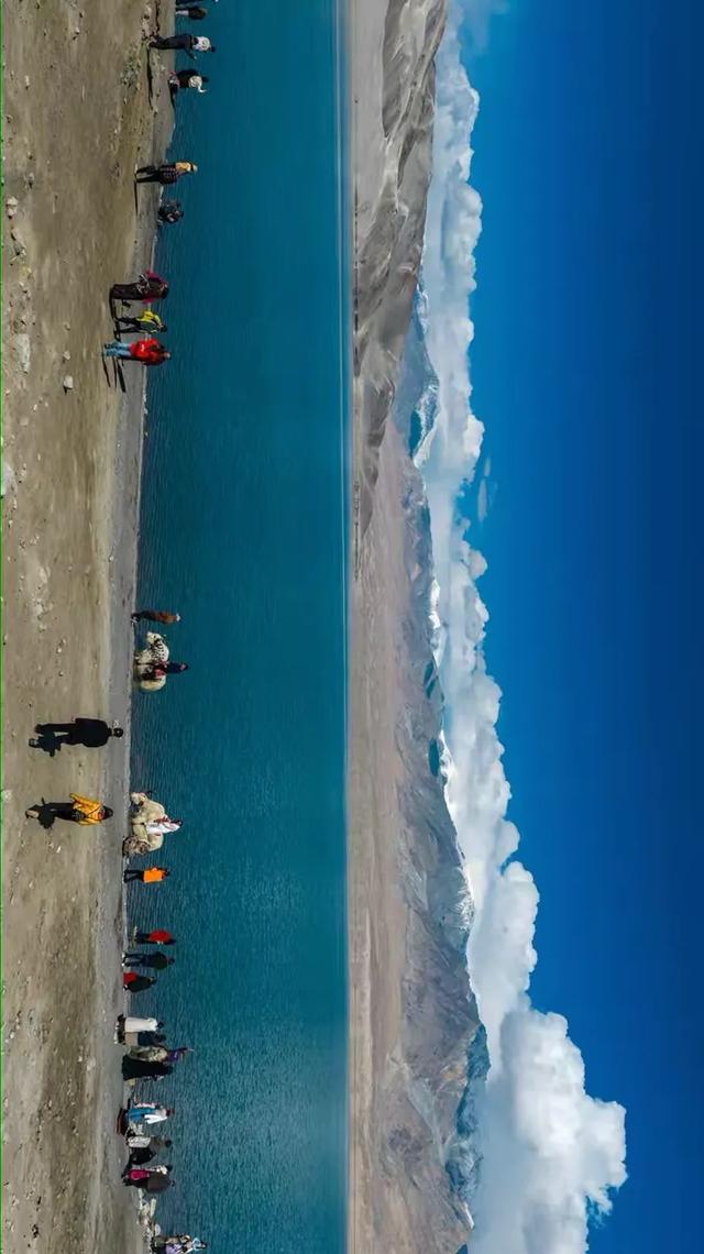 喀什白沙湖地处帕米尔高原东缘