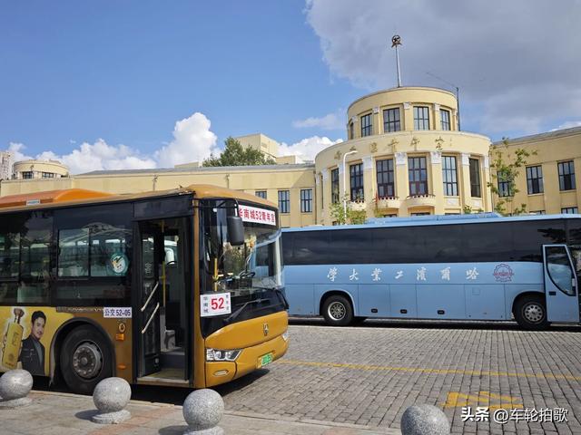 52路公交车青年宫终点站牌这么简单吗？