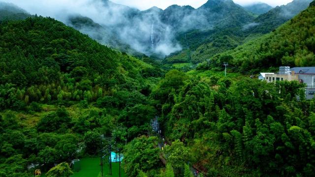 石牛山沸腾了！漂流竞速+溯溪闯关，近千人为它奔赴德化→