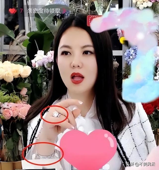 高调炫富仅是冰山一角！李湘被封禁不到一天，曝出的猛料太炸裂