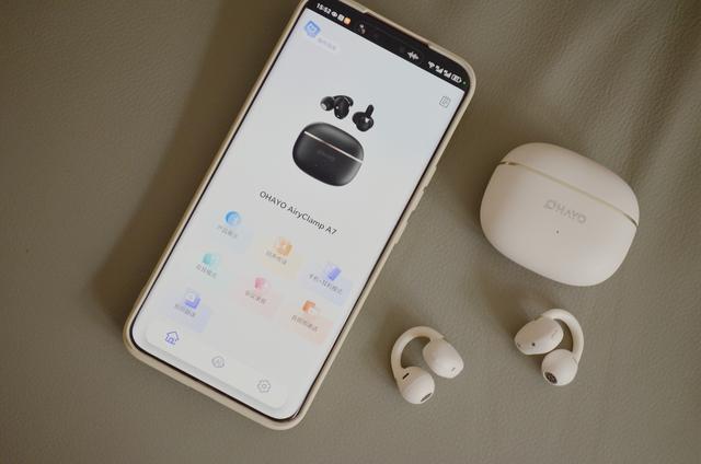 好家伙！AI风竟然吹到了蓝牙耳机，雷登A7耳夹式耳机上手试玩