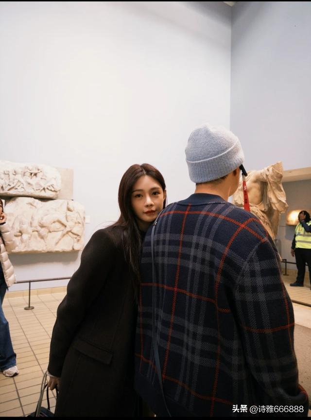 沈梦辰晒甜蜜合影为杜海涛庆祝38岁生日，两人眼神拉丝爱意满满！