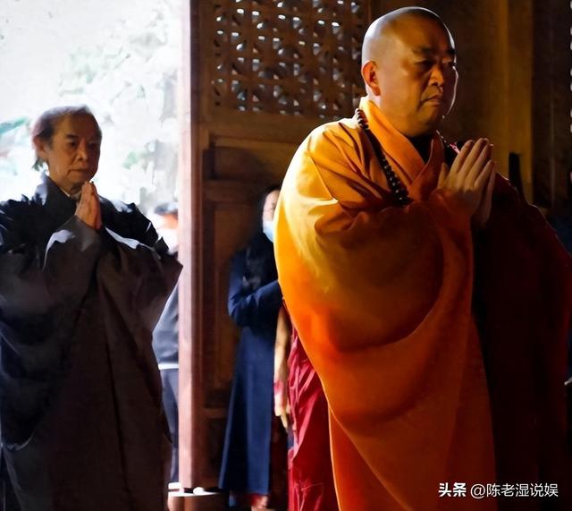 原来被释永信骗得最惨的人是他，捐出上亿身家，只为安葬少林寺