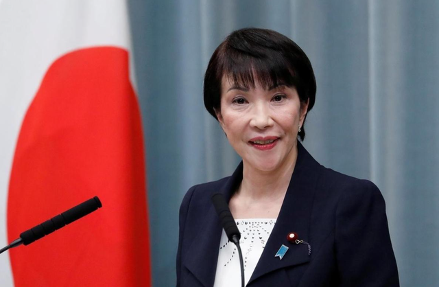 日本呼叫外援，美方沉默4天后，声援高市，中俄战机群已进西太