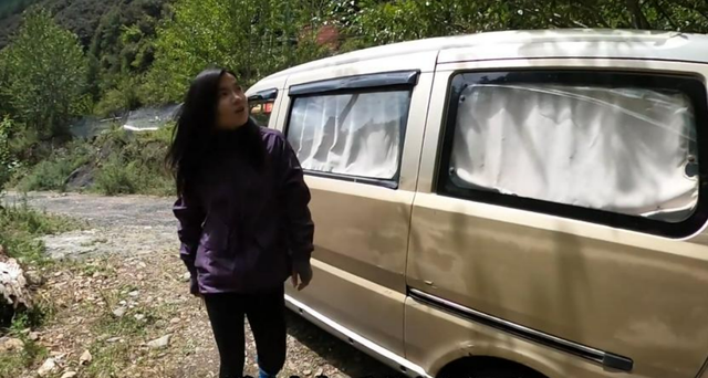 35岁美女被渣男骗财骗色，开二手面包进藏 寻爱情，择偶要求引群嘲
