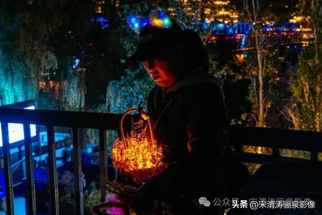 甘肃兰州：兰州两日游之兰州黄河铁桥中山桥夜景醉人 大气磅礴